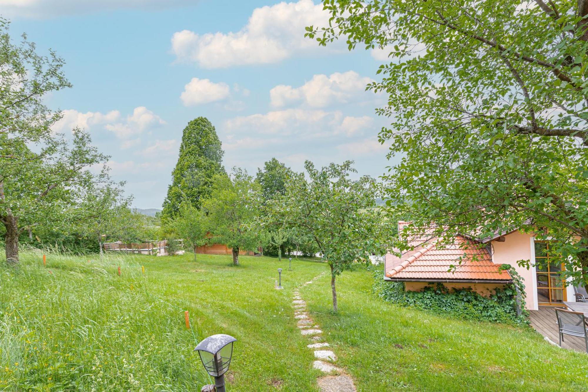 פיבקה House Na Meji With Sauna - Happy Rentals מראה חיצוני תמונה