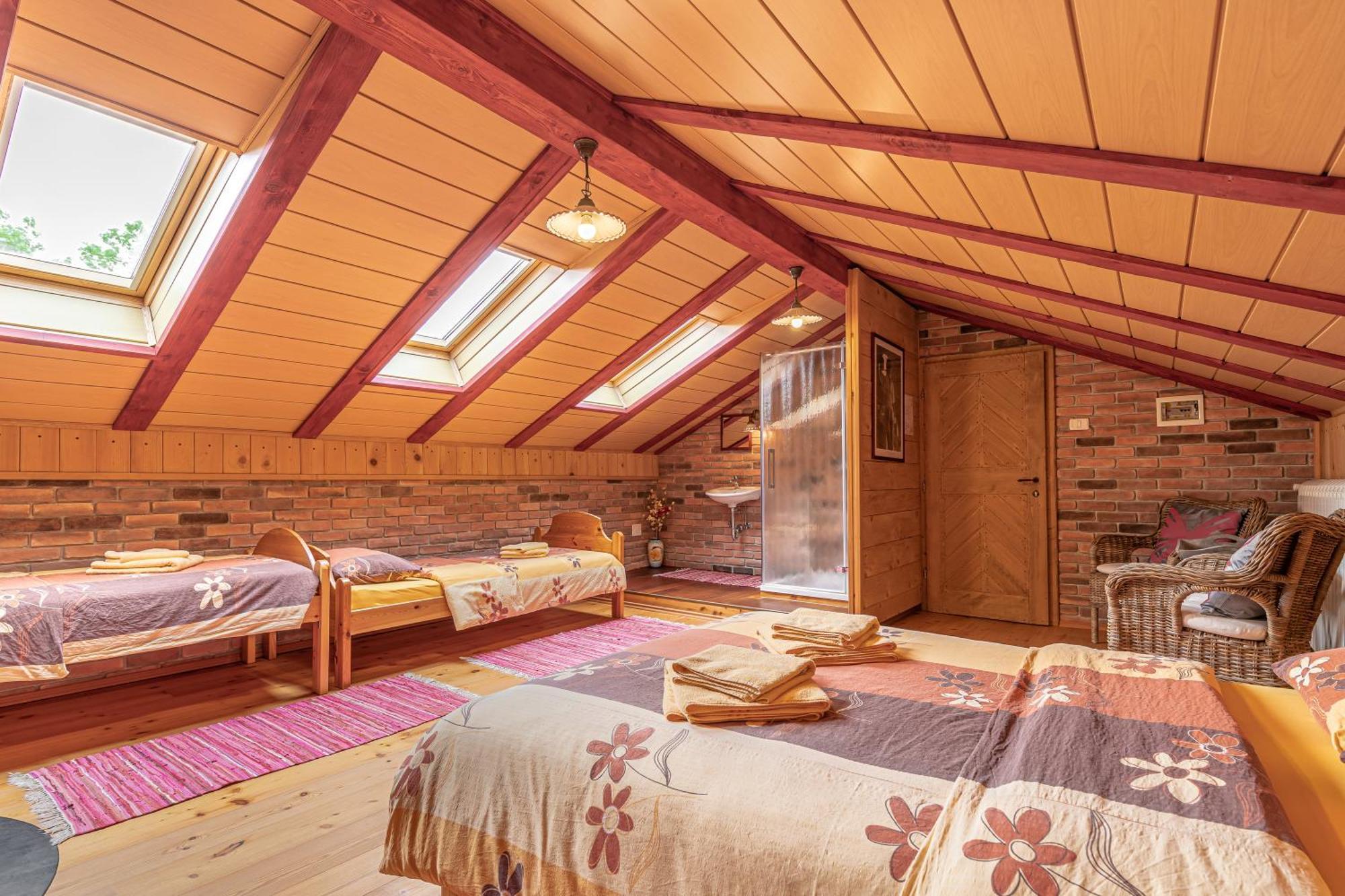 פיבקה House Na Meji With Sauna - Happy Rentals מראה חיצוני תמונה